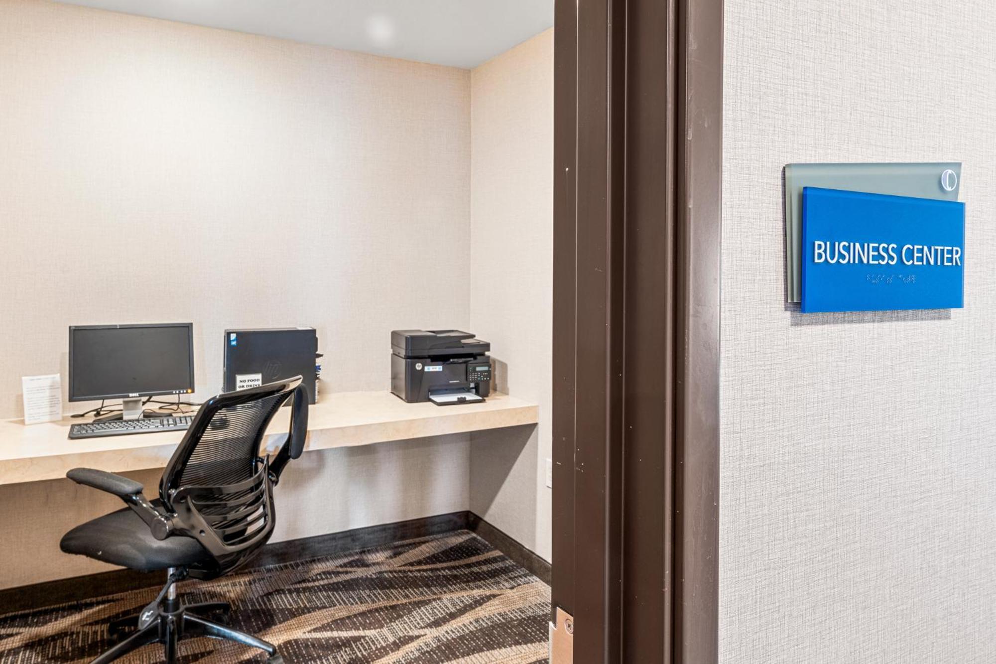 Boarders Inn & Suites By Cobblestone Hotels - Shawano Dış mekan fotoğraf
