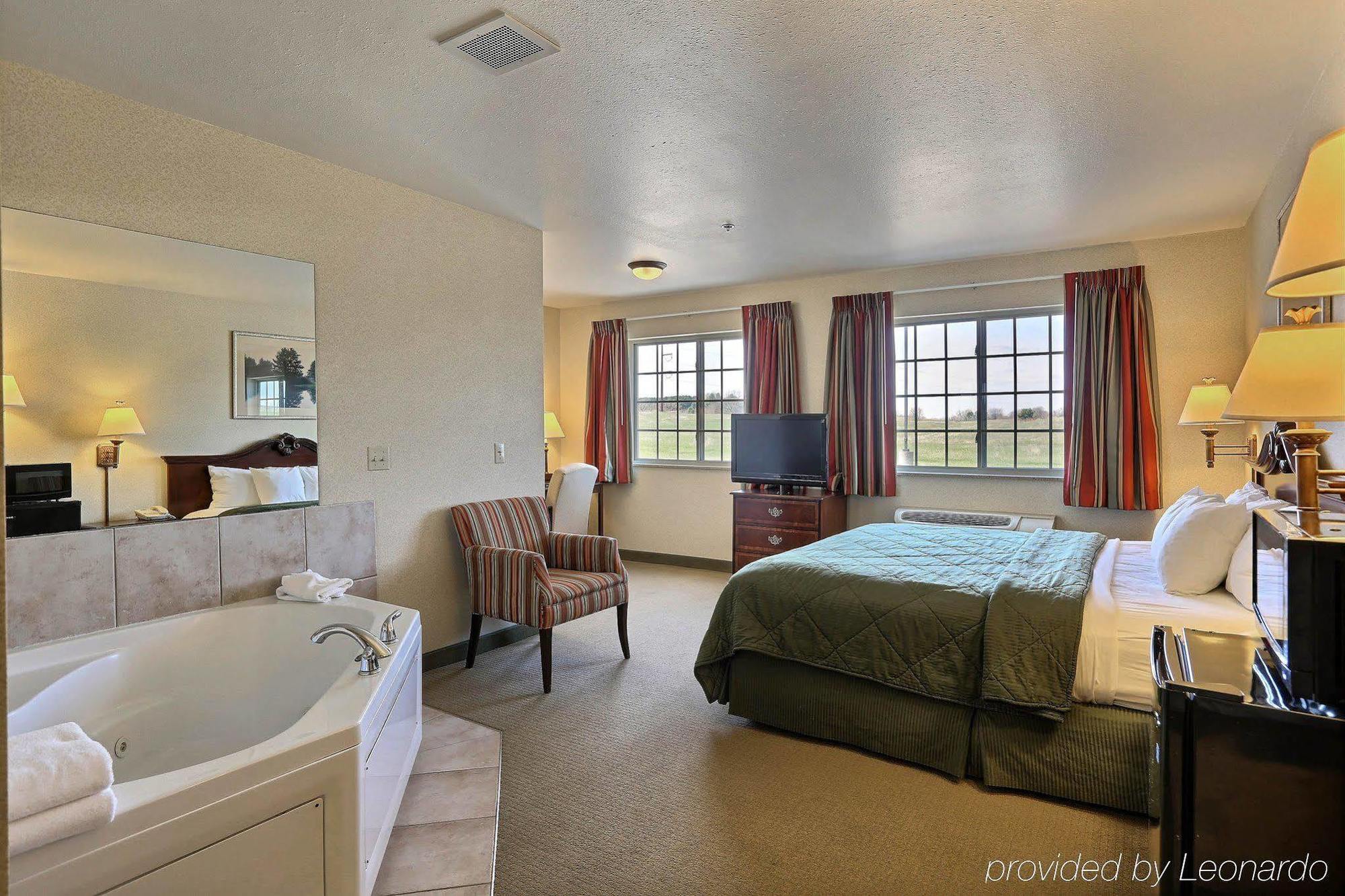 Boarders Inn & Suites By Cobblestone Hotels - Shawano Dış mekan fotoğraf
